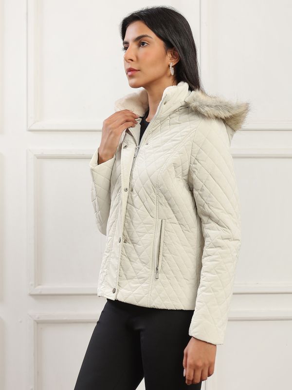 Globus Women Cream Mock Neck Winter Wear Insulator Puffer Jacket With Detachable Faux Fur Hood