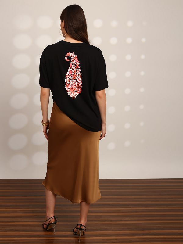 Globus Women Black Graphic Print Round Neck Drop Shoulder Sleeves Oversized T-Shirt