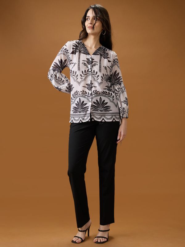 Globus Women Black & White Tribal Print V-Neck Bishop Sleeves Shirt Style Top