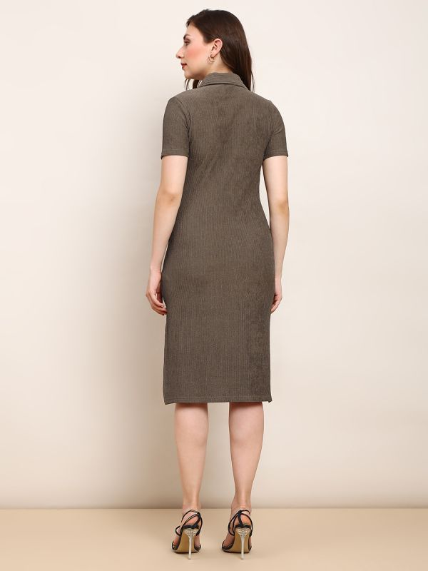 Globus Women Brown Collared Neck Short Sleeves Self Design Utility Pockets Side Slits Midi Workwear Shirt Dress