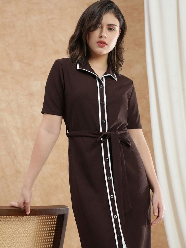 Globus Women Brown Collared Neck Short Sleeves Self Design Midi Workwear Shirt Dress With Belt