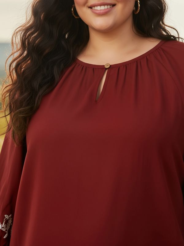 Globus Gloplus Women Maroon Keyhole Detail Round Neck Floral Embroidered Raglan Sleeves Plus Size Top