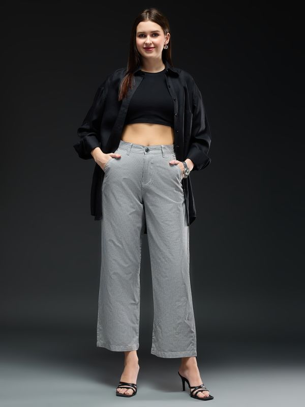 Globus Women Gingham Checks Mid-Rise Straight Fit Cropped Workwear Trousers