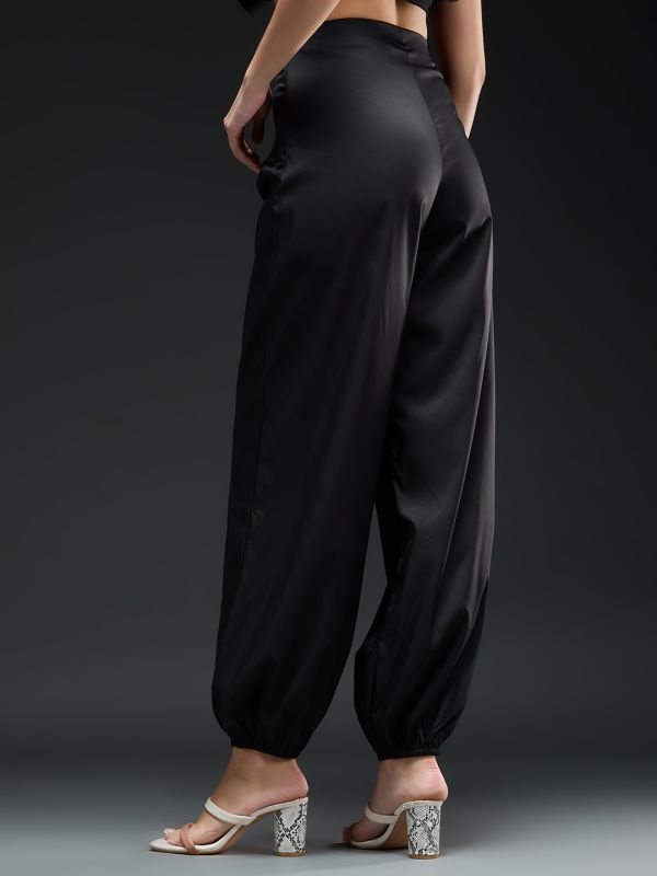 Globus Women Black Satin Mid-Rise Loose Fit Solid Party Wear Trousers