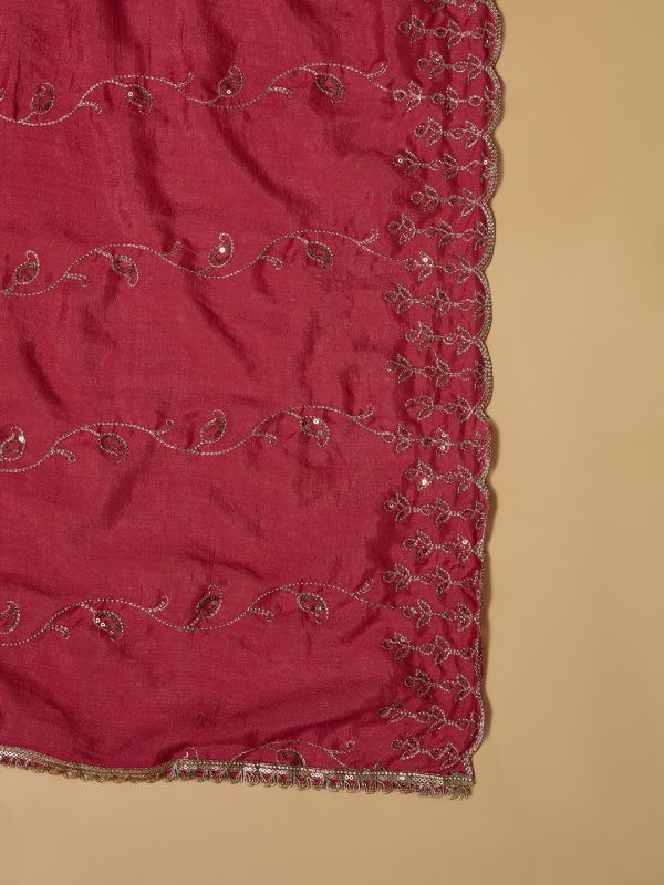 Globus Women Pink Sequinned & Paisely Silk Thread Embroidered Scalloped Border Silk Festive Dupatta
