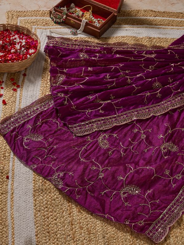 Globus Women Purple Sequinned & Paisely Silk Thread Embroidered Scalloped Border Festive Dupatta