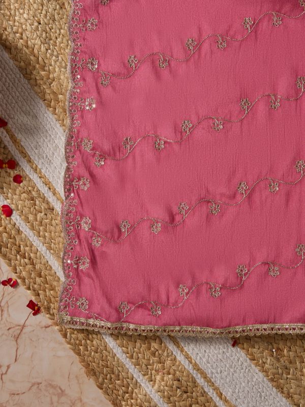 Globus Women Mauve Sequinned & Floral Silk Thread Embroidered Scalloped Border Festive Dupatta