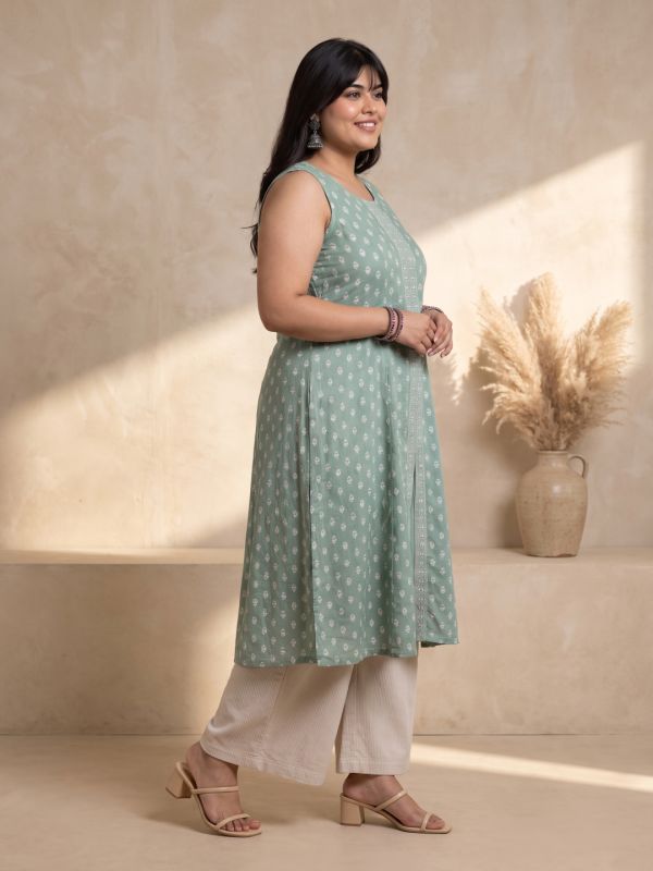 Globus Gloplus Women Green Round Neck Ethnic Foil Print Front Slit Flared Hem Panelled Plus Size A-line Kurta