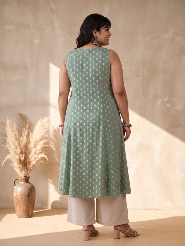 Globus Gloplus Women Green Round Neck Ethnic Foil Print Front Slit Flared Hem Panelled Plus Size A-line Kurta