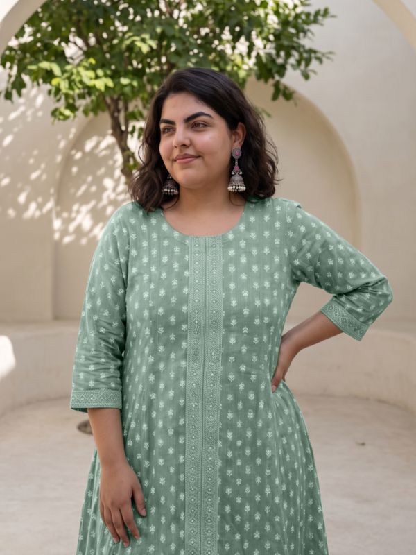 Globus Gloplus Women Green Round Neck Ethnic Foil Print Front Slit Flared Hem Panelled Plus Size A-line Kurta