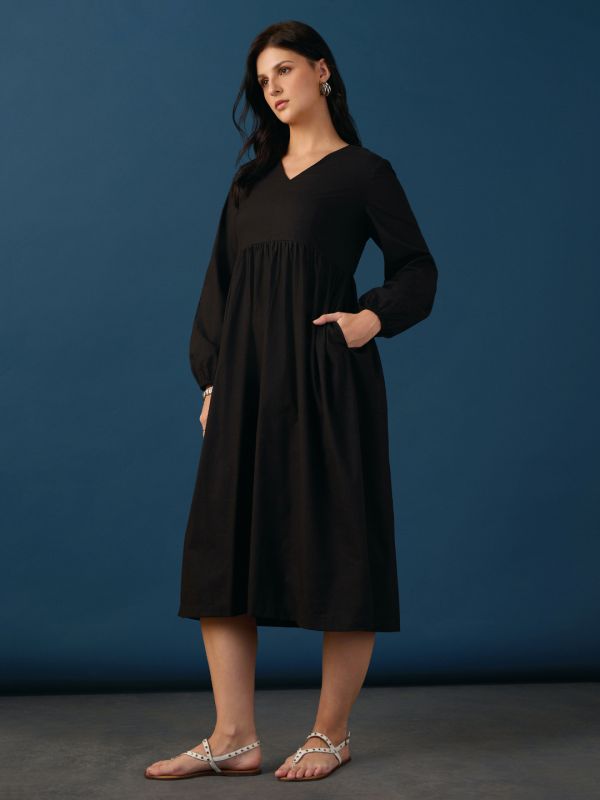 Globus Women Black V-Neck Bishop Sleeves Tie-Up Gathered A-Line Midi Workwear Dress