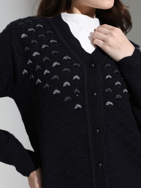 Globus Women Black V-neck Long Sleeves Embroidered Embellished Scalloped Placket Knitted Woollen Cardigan Sweater