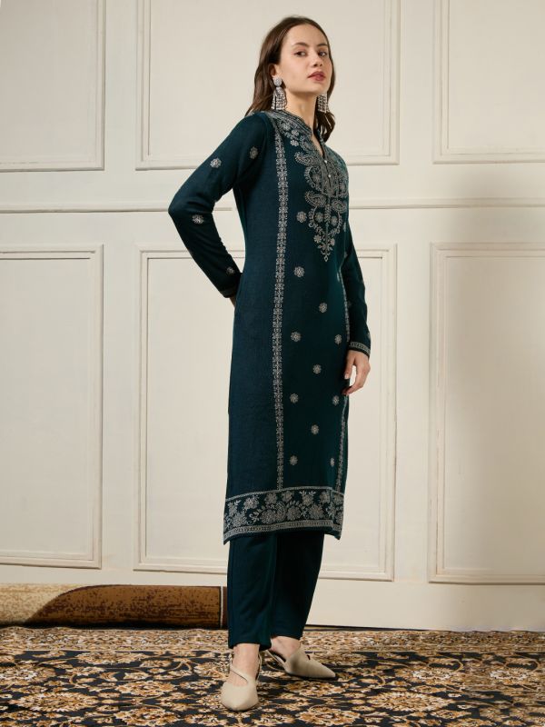 Globus Women Teal Mandarin Collar Long Sleeves Acrylic Ethnic Motifs Self Design A-line Winterwear Kurta With Pants Set