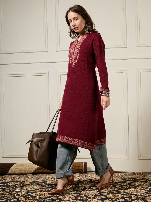 Globus Women Maroon Mandarin Collar Long Sleeves Arcylic Ethnic Motifs Self Design A-line Winterwear Kurta