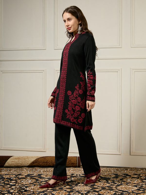 Globus Women Black Mandarin Collar Long Sleeves Acrylic Floral Self Design A-line Winterwear Kurta With Pants Set