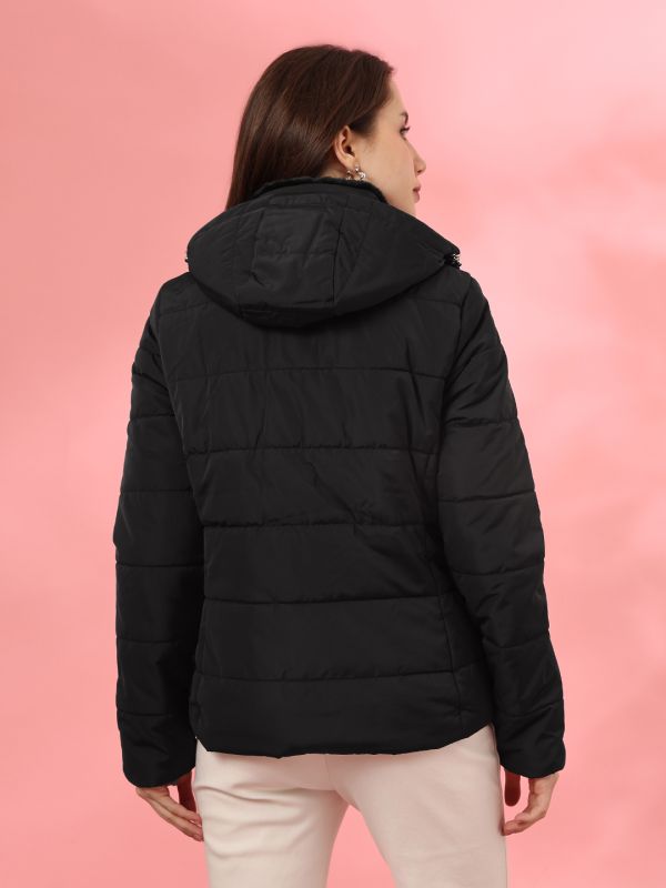 Globus Women Black Fur Mock Collar Long Sleeves Front Pockets Winterwear Puffer Jacket With Detachable Hood