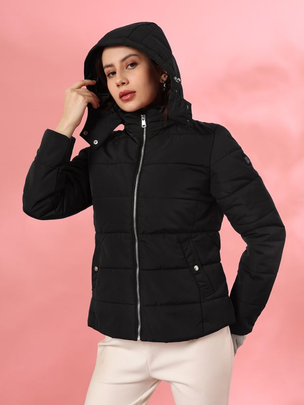 Globus Women Black Fur Mock Collar Long Sleeves Front Pockets Winterwear Puffer Jacket With Detachable Hood