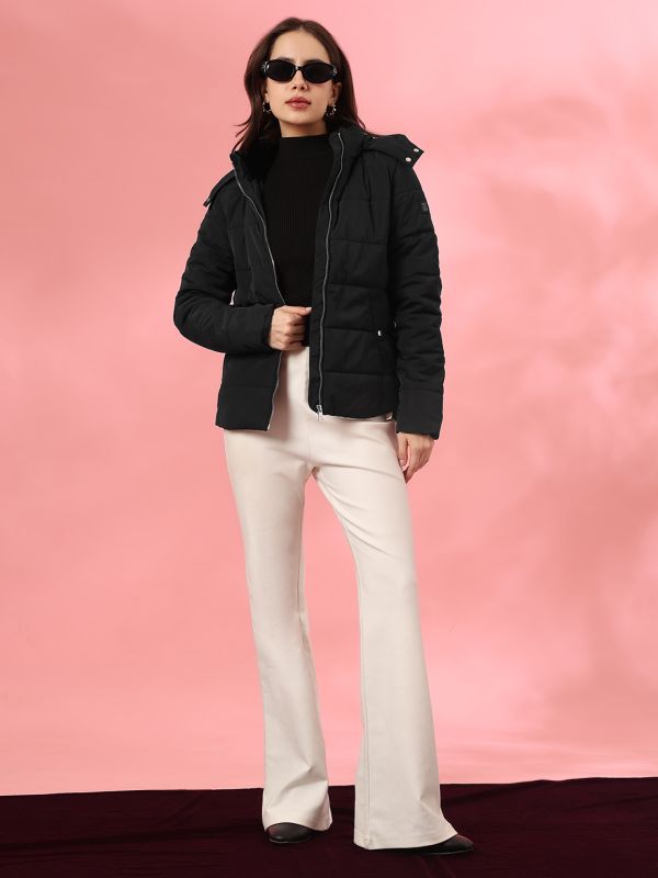 Globus Women Black Fur Mock Collar Long Sleeves Front Pockets Winterwear Puffer Jacket With Detachable Hood