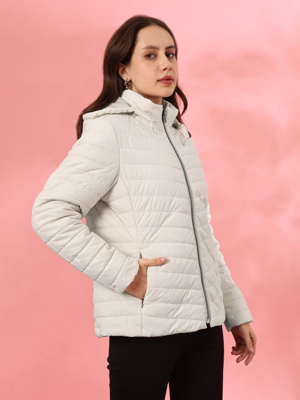 Globus Women Off White Mock Collar Long Sleeves Front Pockets Winterwear Puffer Jacket With Detachable Hood