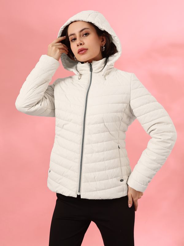 Globus Women Off White Mock Collar Long Sleeves Front Pockets Winterwear Puffer Jacket With Detachable Hood