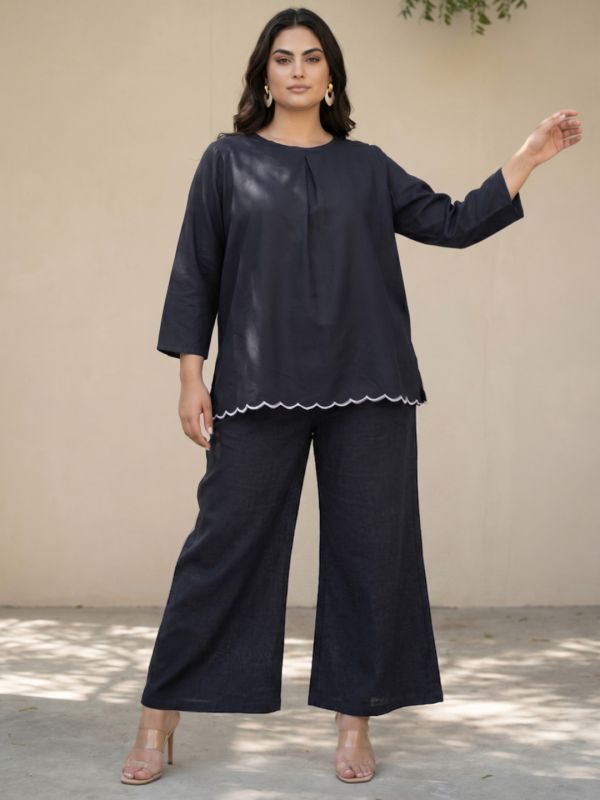 Globus Gloplus Women Black Round Neck Scalloped Hem Top & Trousers Plus Size Co-ord Set