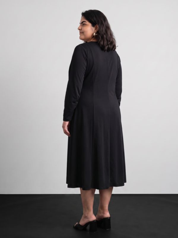 Globus Gloplus Women Black V-neck Long Sleeves Hong Button Double Breasted Self Design Midi Wrap Workwear Plus Size Dress
