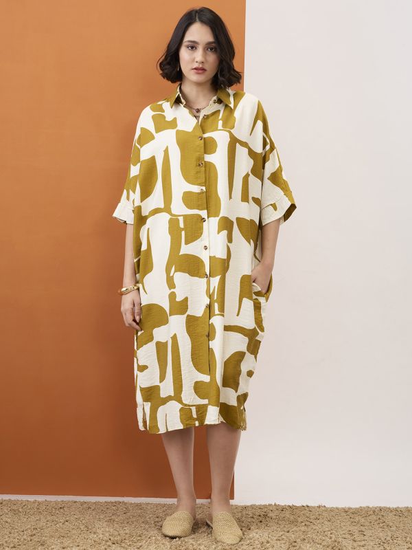 Globus Women Brown Abstract Print Collared Neck Batwing Sleeves Straight Hem Oversized Fusion Midi Shirt Dress