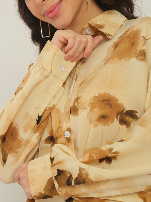 Globus Women Beige Floral Print Collared Neck Cuffed Sleeves Curved Hem Shirt 