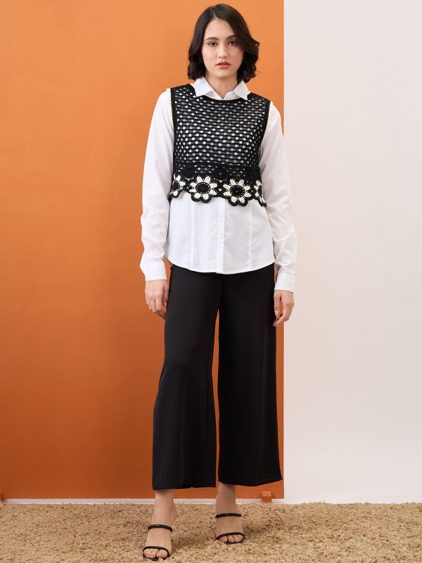 Globus Women Black Round Neck Floral Embroidered Crochet Crop Vest Top