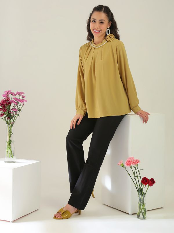 Globus Women Yellow Cuffed Sleeves Round Neck Pearl Chain Detail Floral Applique Pleated Party Top