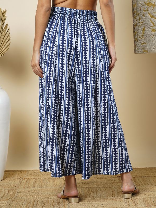 Globus Women Indigo Geometric Border Printed Elasticated Waistband Flared Ethnic Palazzos