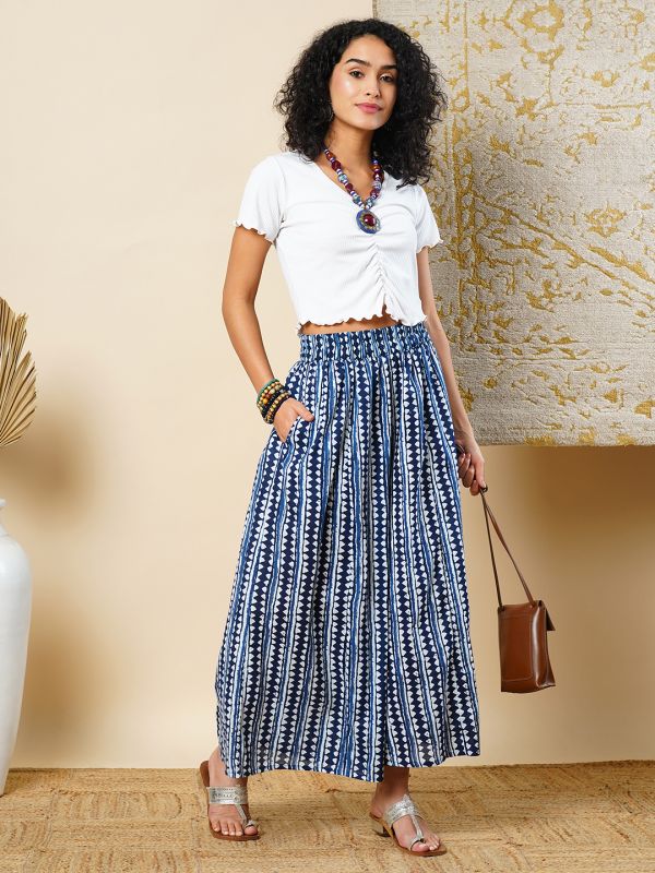 Globus Women Indigo Geometric Border Printed Elasticated Waistband Flared Ethnic Palazzos