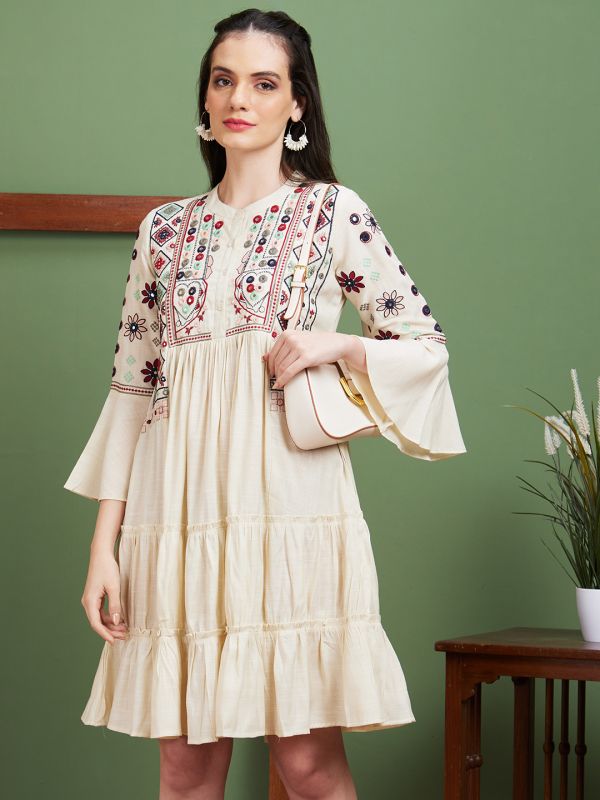 Globus Women Off White Geometric Embroidered Poly Silk Mandarin Collar Casual Flared Dress
