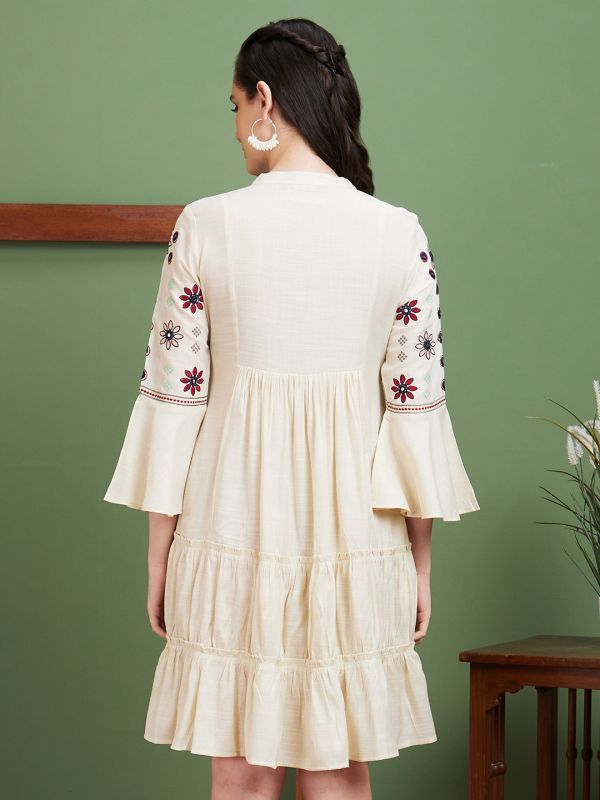 Globus Women Off White Geometric Embroidered Poly Silk Mandarin Collar Casual Flared Dress