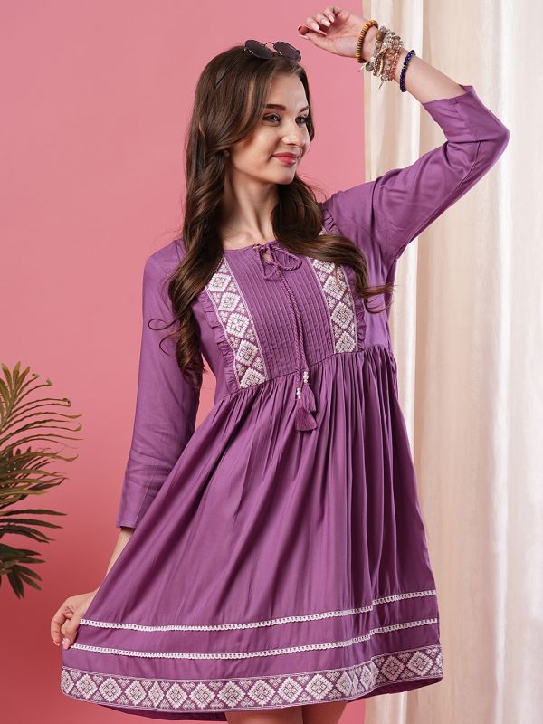 Globus Women Lilac Embroidered Yoke Pintuck Detailing A-Line Above Knee Dress