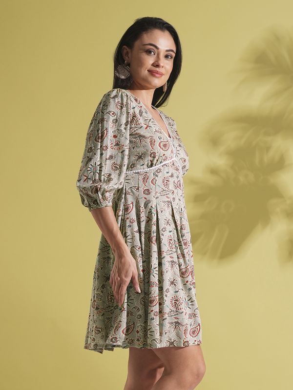 Globus Women Grey V-Neck Puff Sleeves Paisley Print Lace Insert Pleated A-Line Fusion Dress