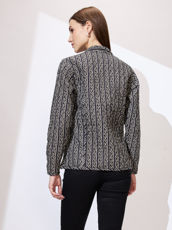 Globus Women Black Mandarin Collar Long Sleeves Ethnic Print Relaxed Fit Quilted Reversible Winter Shrug