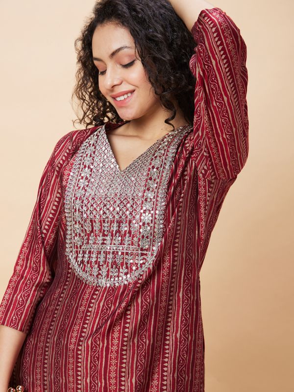 Globus Women Maroon Ethnic Print V-Neck Straight Kurta with Sequinned Yoke Embroidery