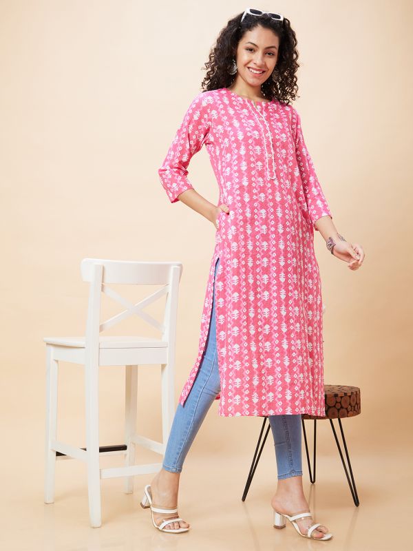 Globus Women Pink Ethnic Motifs Print Round Neck Lace Detailing Straight Fusion Kurta