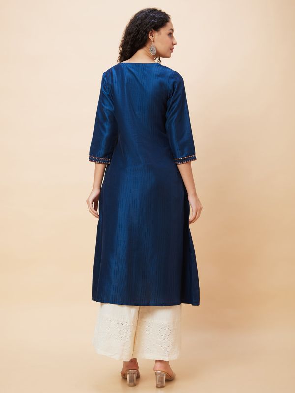 Globus Women Teal Solid Floral Embroidered V-Neck Dobby A-Line Kurta