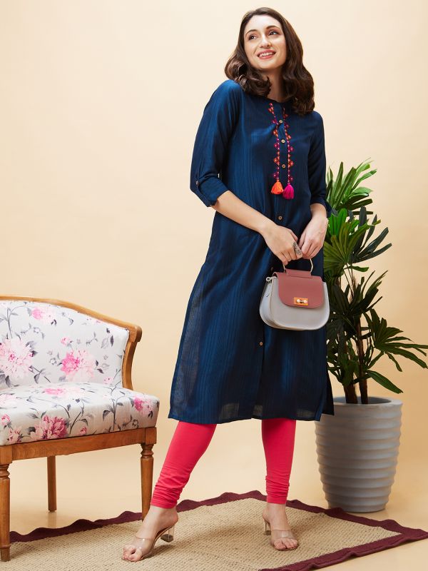 Globus Women Teal Solid Placket Embroidered Mandarin Collar Poly Dobby Straight Kurta with Tassel Detailing