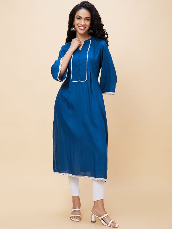Globus Women Blue Solid Mandarin Collar Lace Insert Detailing Straight Kurta