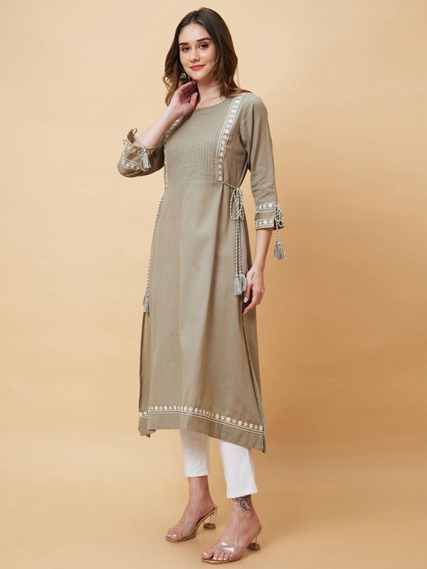 Globus Women Olive Solid Pleat Detailing A-Line Fusion Kurta