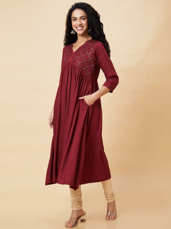 Globus Women Maroon Solid V-Neck Yoke Embroidered A-Line Kurta