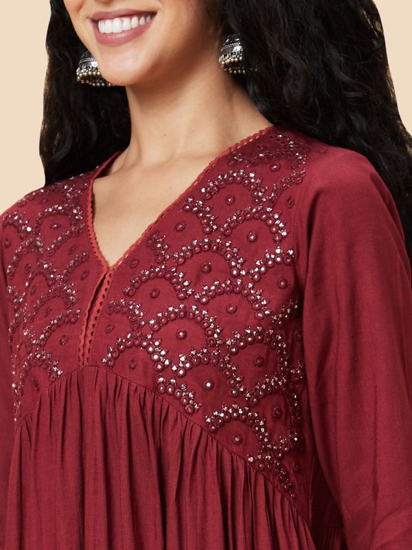 Globus Women Maroon Solid V-Neck Yoke Embroidered A-Line Kurta