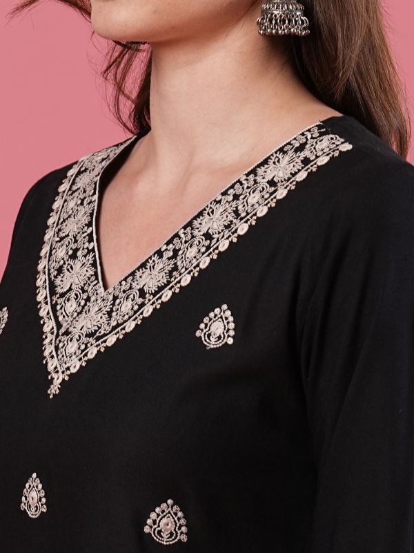 Globus Women Black Allover Embroidered Ethnic Motifs Calf Length Straight Kurta