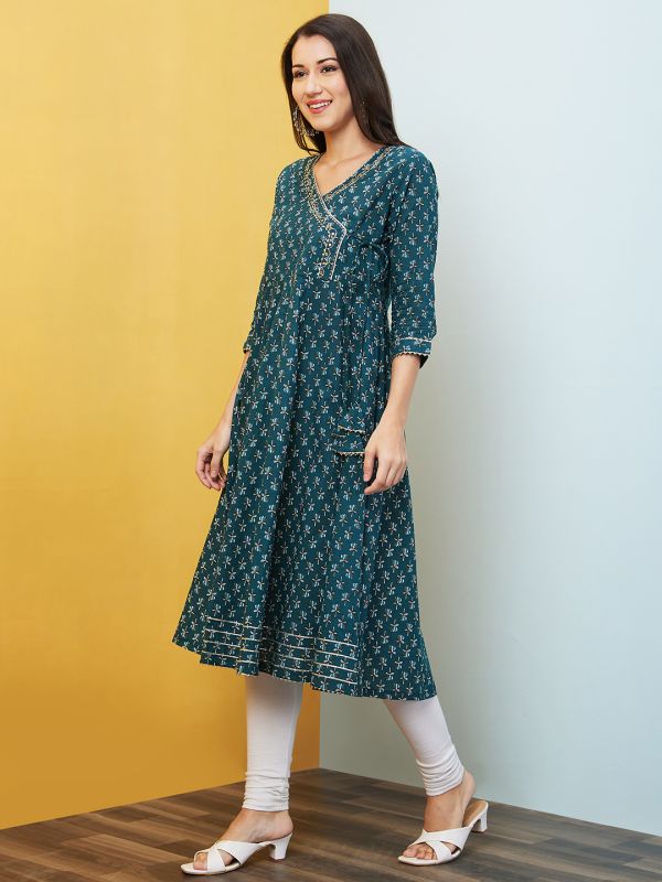 Globus Women Green Floral Print Embroidered Highlight V-Neck Overlapping Angarkha A-Line Kurta