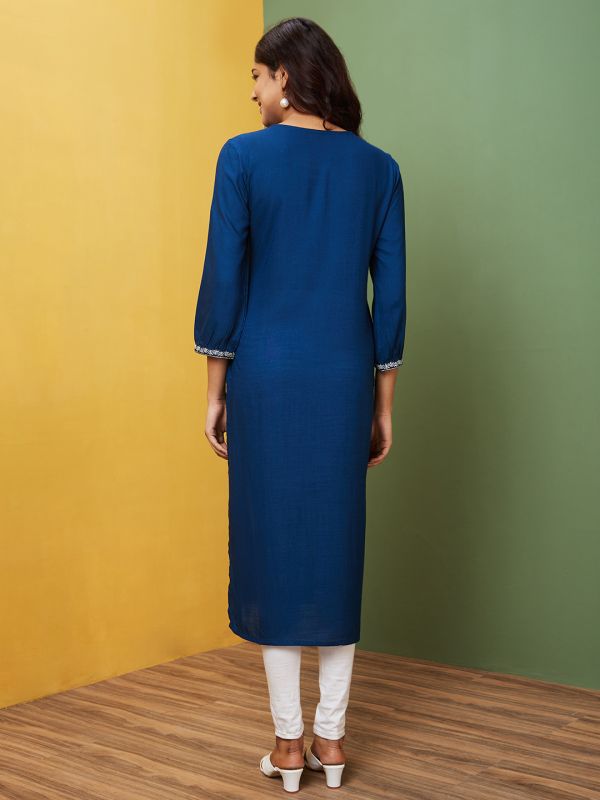Globus Women Blue Embroidered Round Neck Regular Kurta
