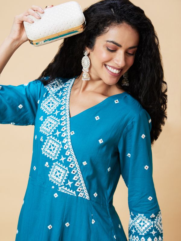 Globus Women Teal Embroidered Mirror Work V-Neck Festive Panelled Anarkali Kurta Set With Trouser