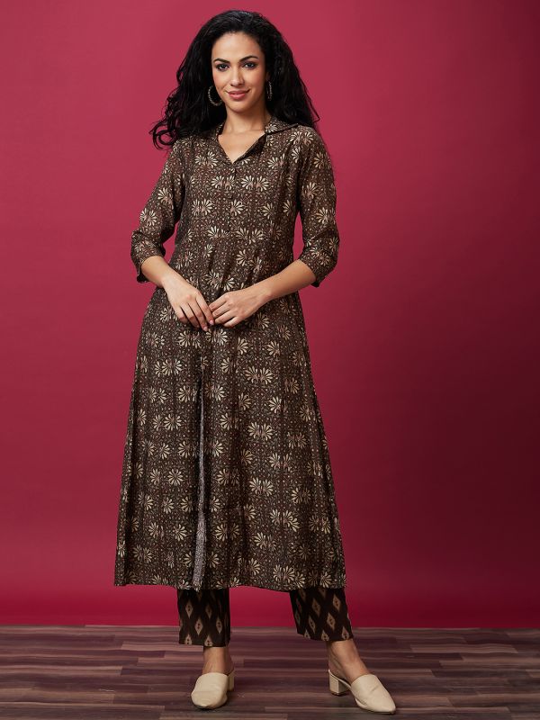 Globus Women Brown Floral Print Shirt Collar Straight Fusion Kurta Set With Pant